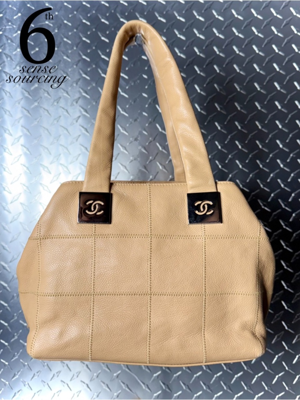 Chanel 2004 Vintage LAX Square Stitch Soft Caviar CC Tote in Beige - Picture 1 of 14